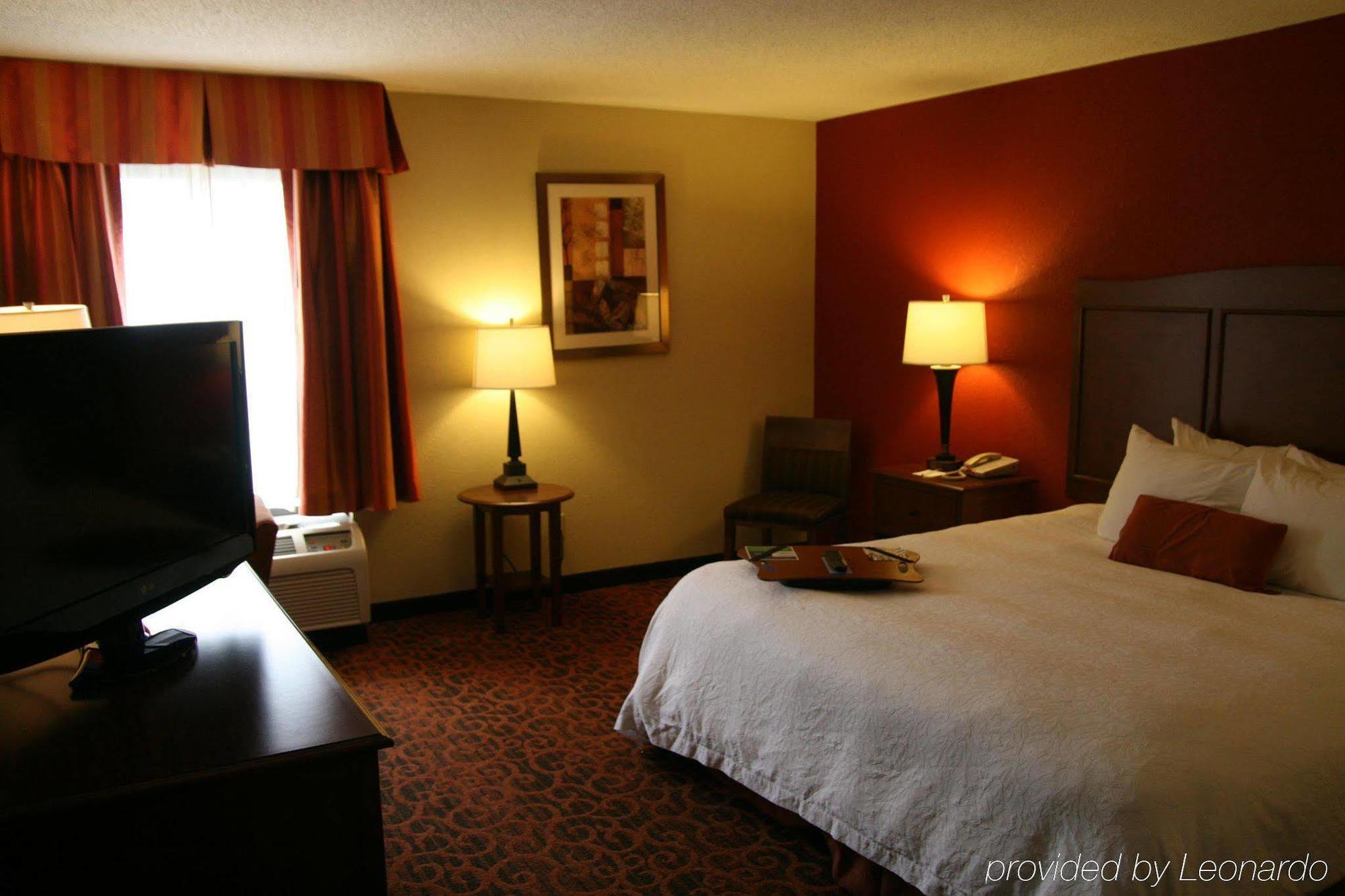 Hampton Inn El Dorado Room photo